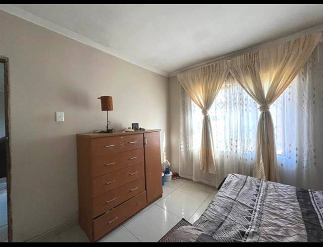 2 BEDROOM HOUSE FOR SALE IN NTUZUMA E
